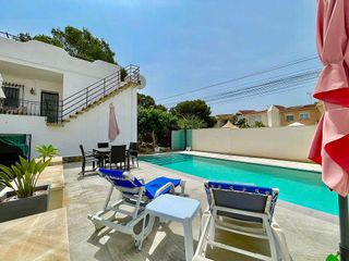 Casa pareada en alquiler en Los Balcones - Los Altos del Edén en Torrevieja