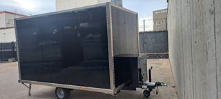 Foodtruck / Food Truck Contenedor