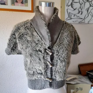 Bolero lana y pelo jaspeado U Collection talla S.