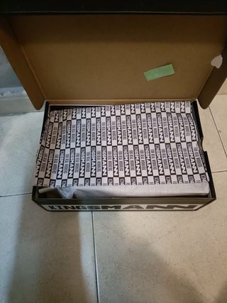 Zapatos de seguridad color gris sin estrenar