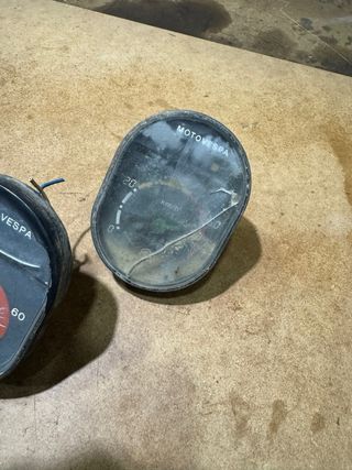 Lote Cuentakilómetros Vespino para Reparar