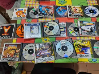 23 Lotto Giochi PlayStation 1 leggi la descrizione