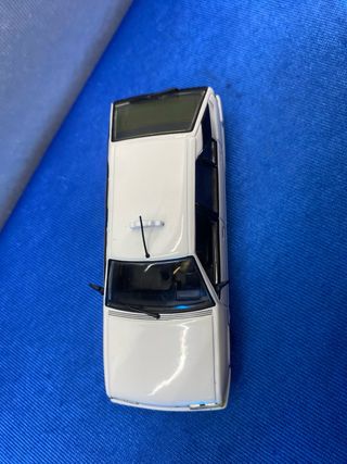 COCHE EN MINIATURA CITROEN BX TAXI ESCALA 1:43