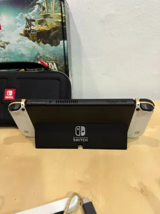 Nintendo switch edición Zelda tears of the kingdom