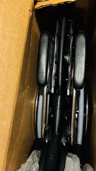 Silla de Ruedas Plegable, reclinable. NUEVA !!