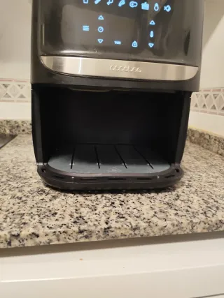 Freidora de aire Cecotec de 5,5L con báscula