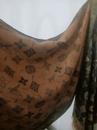 Enorme bufanda, pañuelo, chal de lana nuevo