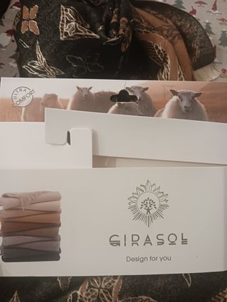 Enorme bufanda, pañuelo, chal de lana nuevo