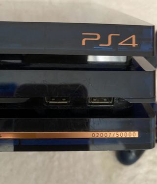 PS4 Pro 500 Million Limited Edition 2TB
