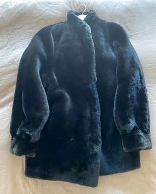 Abrigo de piel de mouton negro