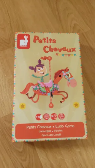 Juego de mesa parchís. Petits Chevaux de Janod