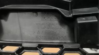 Defensa delantera Toyota Corolla verso 04/07 Negra