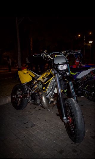 3500€Moto de enduro GAS GAS EC 200/2 tiempos/2004