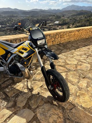 3500€Moto de enduro GAS GAS EC 200/2 tiempos/2004