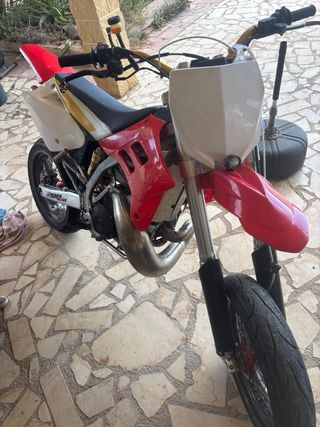 3500€Moto de enduro GAS GAS EC 200/2 tiempos/2004