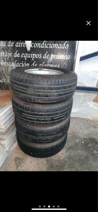 Neumático y llanta Mini Clásico