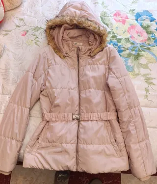 Cazadora H&M rosa con cinturón