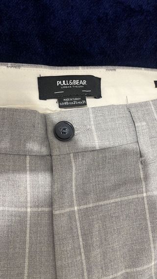 Pantalones Pull&Bear de vestir grises a cuadros