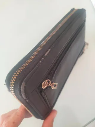 Monedero Guess Negro