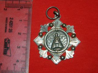 Medalla antigua plata Virgen Montserrat 3,6 gramos