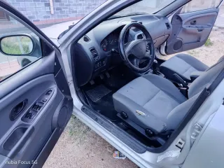 Mitsubishi Carisma 2002