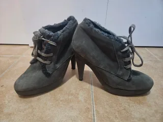 Botines piel grises talla 40-41