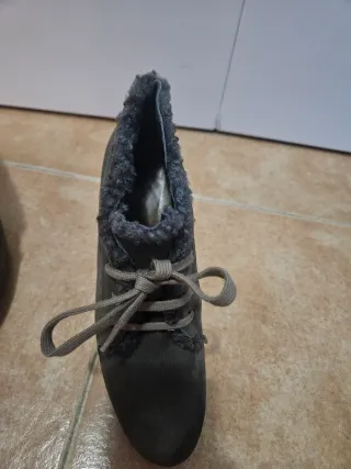 Botines piel grises talla 40-41