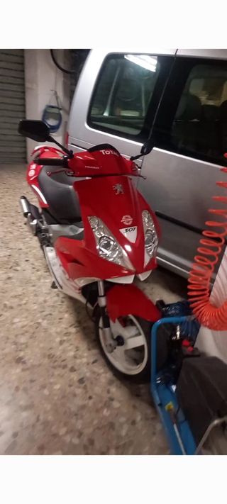 Peugeot 49cc Roja