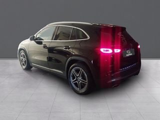 Mercedes GLA GLA 200 D 4MATIC