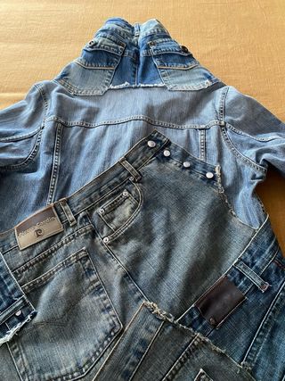 Espectacular chaqueta vaquera larga, L