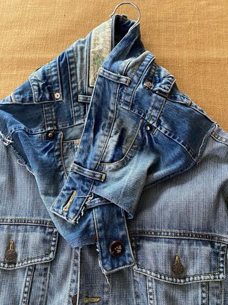 Espectacular chaqueta vaquera larga, L