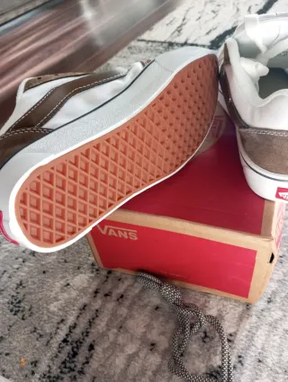 Zapatillas Vans Marrones y Blancas