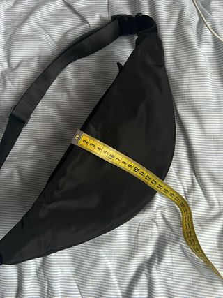 Riñonera negra de nylon