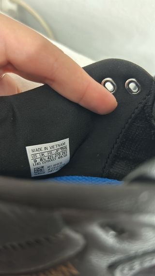 Tenis Adidas Tyshawn Negros