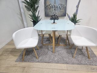 OFERTON DE MESA DE CRISTAL TEMPLADO + 4 SILLAS