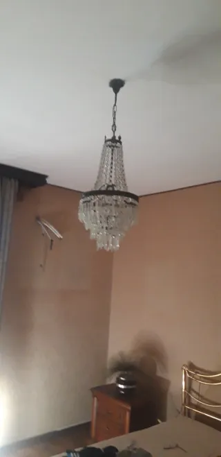 Lampadario di cristallo stile antico