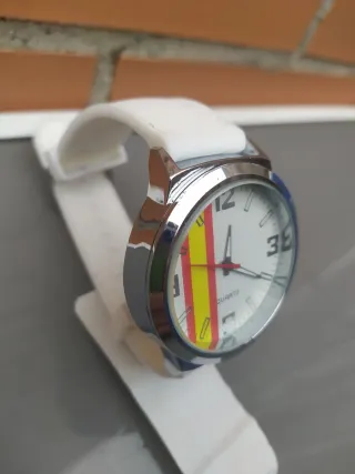 Lote 3 Relojes CALGARY Blanco,Azul y Morado.NUEVOS