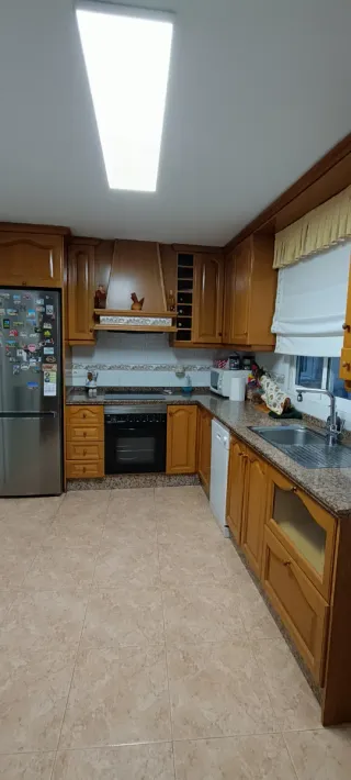 Muebles de cocina madera y campana Provenzal