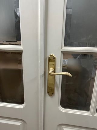 Puerta doble madera lacada blanco cristal