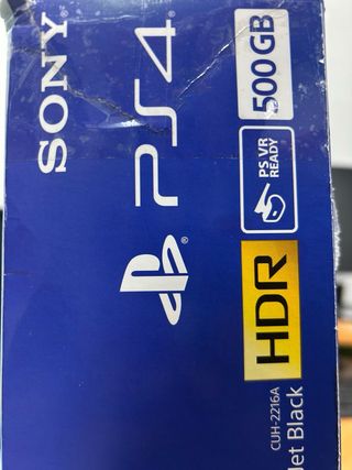 PS4 500 GB con 3 mandos