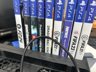 PS4 500 GB con 3 mandos