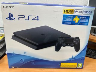 PS4 500 GB con 3 mandos
