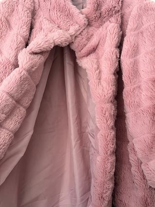 Abrigo de pelo rosa