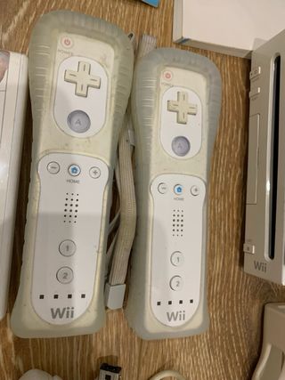 Consola Nintendo Wii + chip + Accesorios