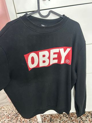 Sudadera OBEY Negra