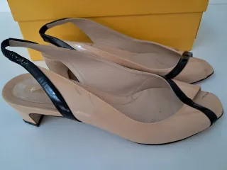 Zapatos Fendi Tacón Alto Talla 41 Beige/Negro