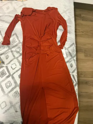 Traje ceremonia naranja rojizo talla M 38-40