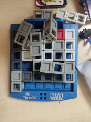 Juego de mesa Spiderman Tipover