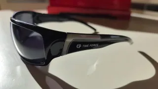 Gafas de sol Time Force negras sin estrenar