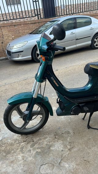 Dervi Variant Scooter